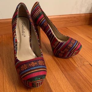 Breckelle’s Classic Pump Platform Heels